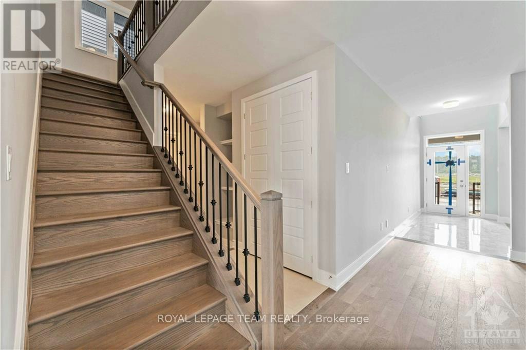 2413 Watercolours Way, Ottawa, ON, K2J 7A9 - 22