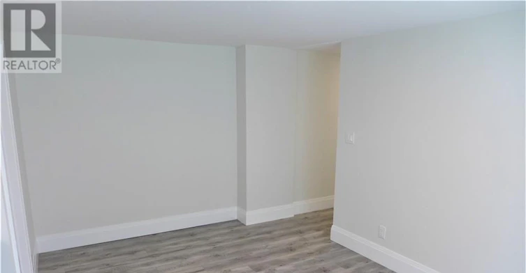 5-375 Mackay Street, Ottawa, ON, K1M 2C3 - 8