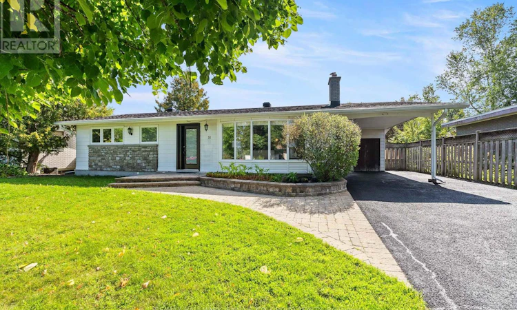 31 Whitburn Crescent