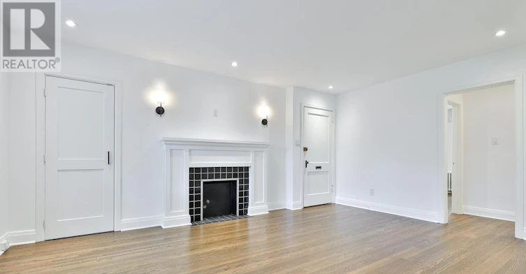 UPPER-11 Oriole Crescent, Toronto, ON, M5P 1L6 - 5
