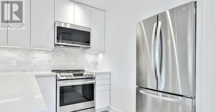 UPPER-11 Oriole Crescent, Toronto, ON, M5P 1L6 - 10