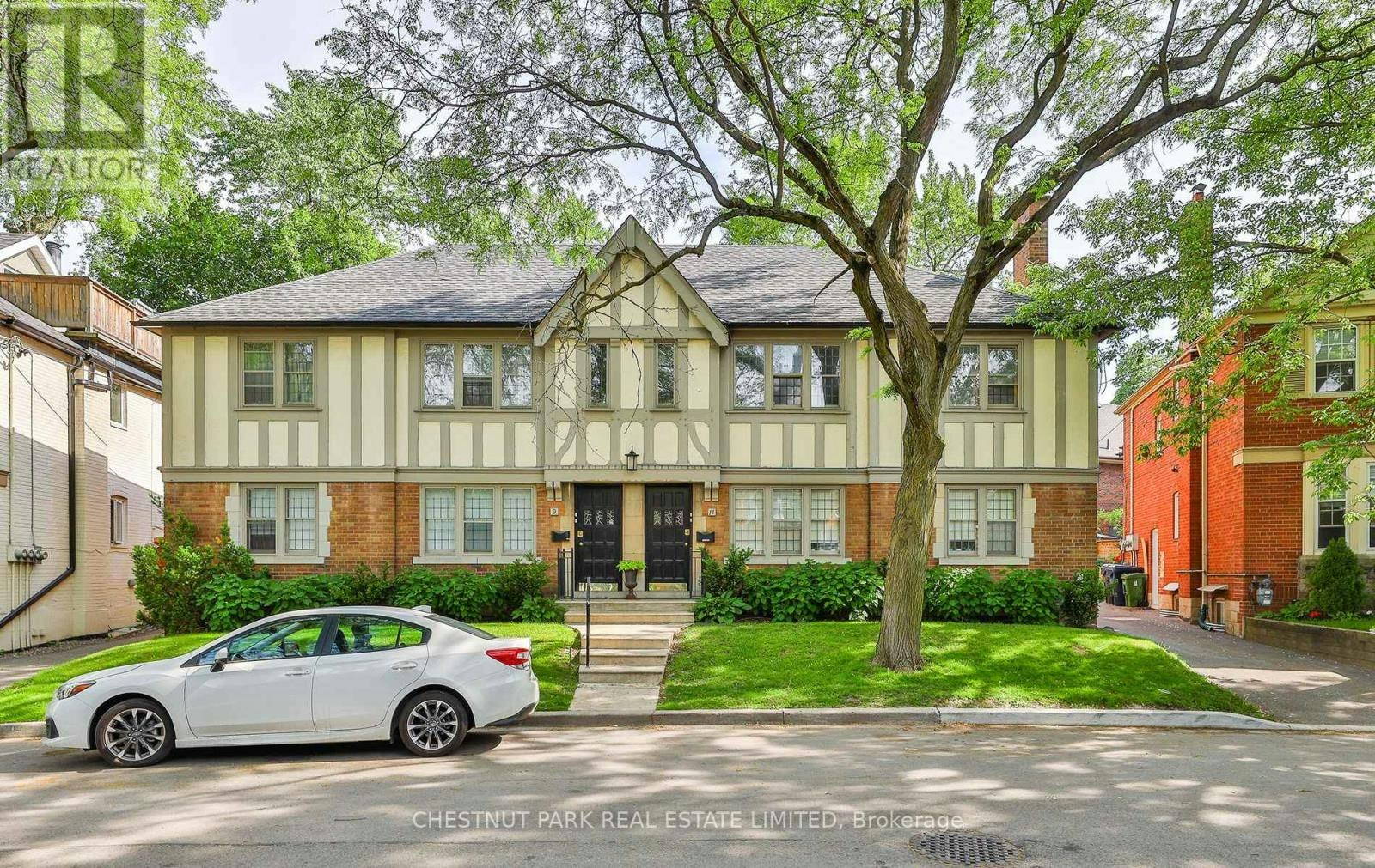 UPPER-11 Oriole Crescent, Toronto, ON, M5P 1L6 - 2