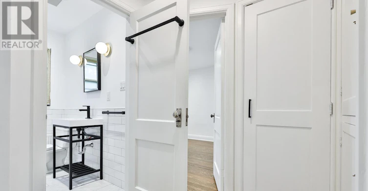 UPPER-11 Oriole Crescent, Toronto, ON, M5P 1L6 - 15