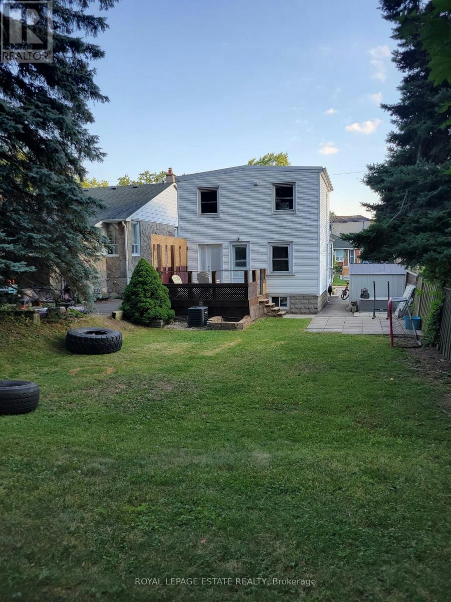 UPPER-13 Pinegrove Avenue, Toronto, ON, M1N 2G3 - 2