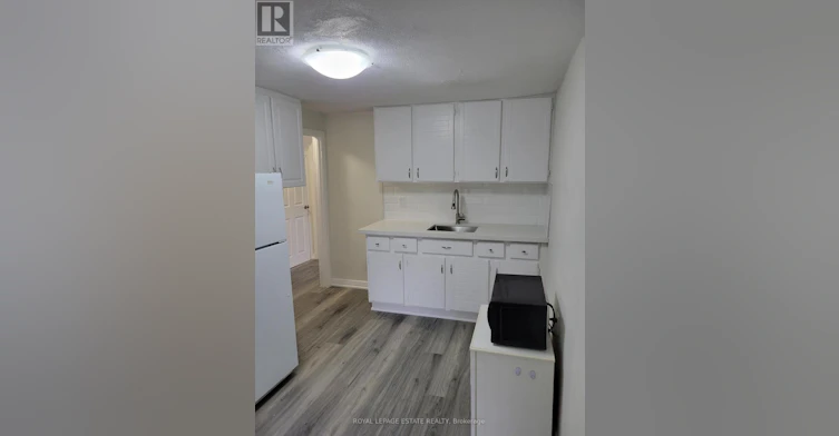 UPPER-13 Pinegrove Avenue, Toronto, ON, M1N 2G3 - 13