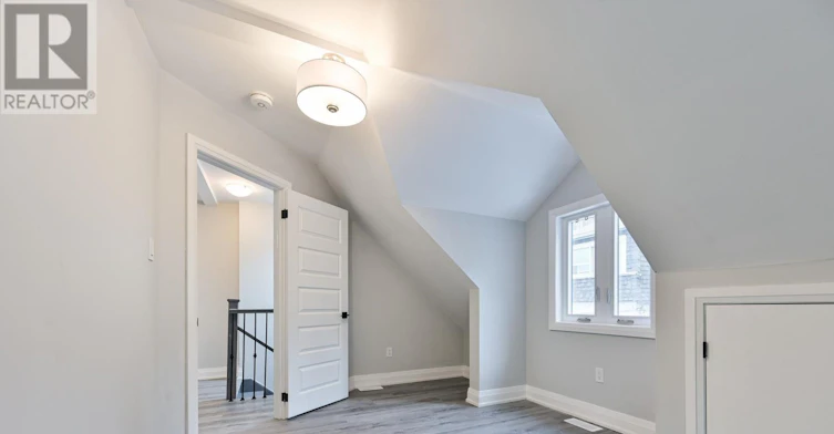 208 Woodbine Avenue, Toronto, ON, M4L 3P2 - 20
