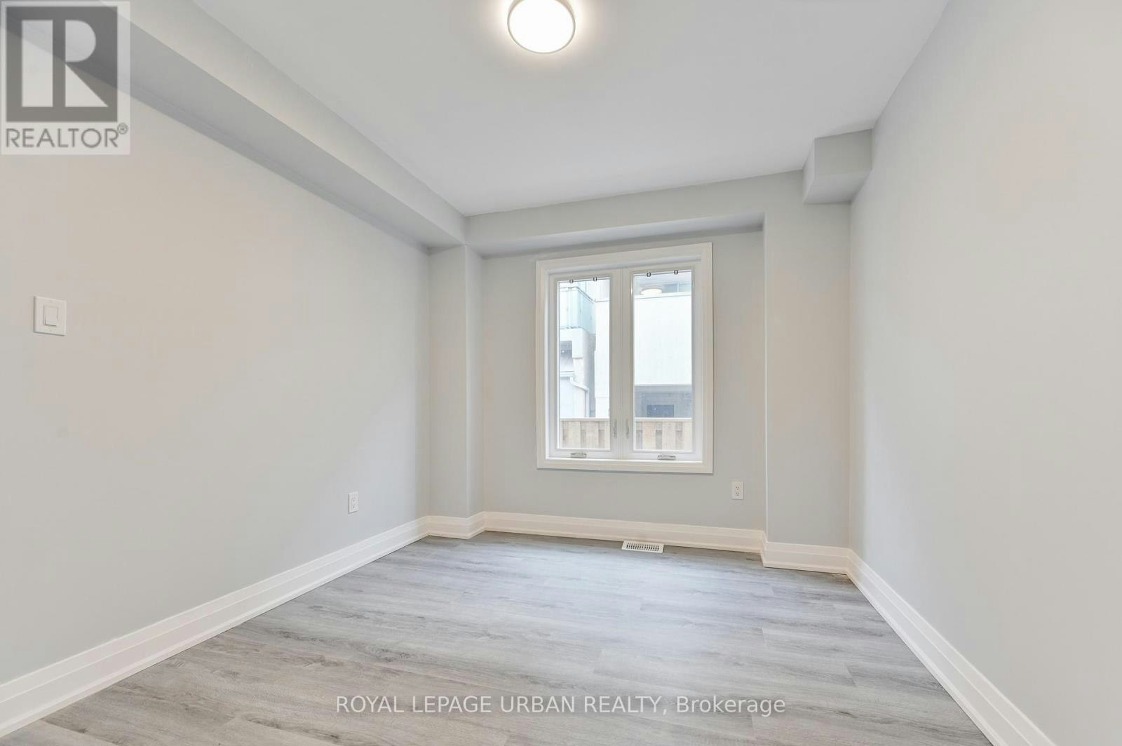 208 Woodbine Avenue, Toronto, ON, M4L 3P2 - 13