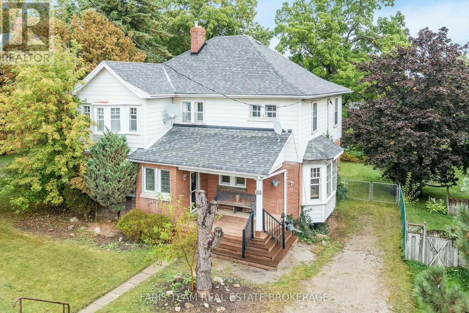 105 Barrie Street, Bradford West Gwillimbury, ON, L9S 2C9