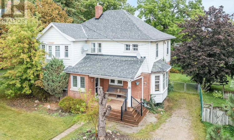 105 Barrie Street
