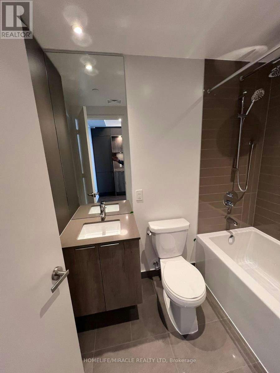 4503-448 Burnhamthorpe Road W, Mississauga, ON, L5B 0R4 - 4