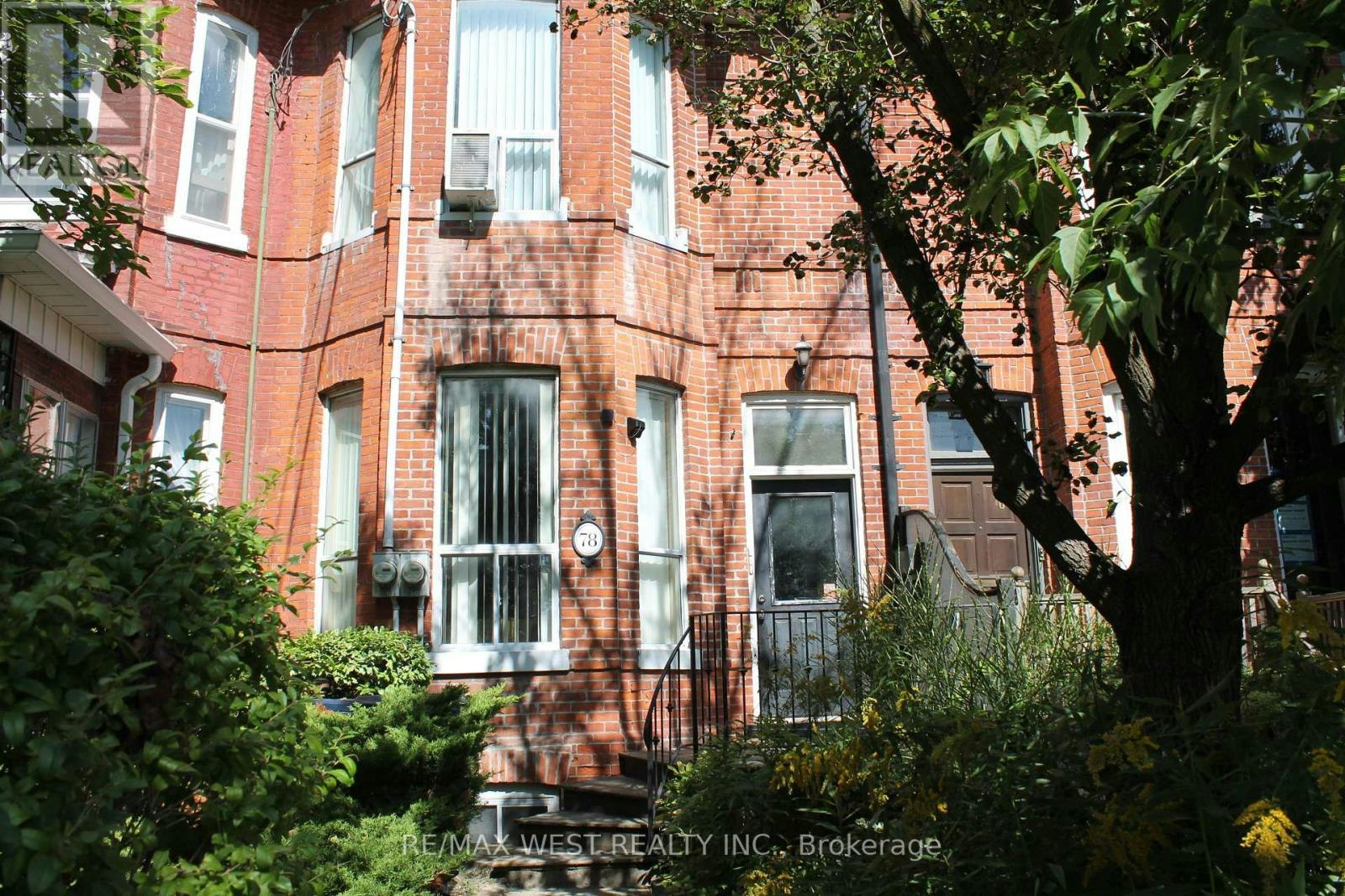 3RD FLOOR-78 Wright Avenue, Toronto, ON, M6R 1L2