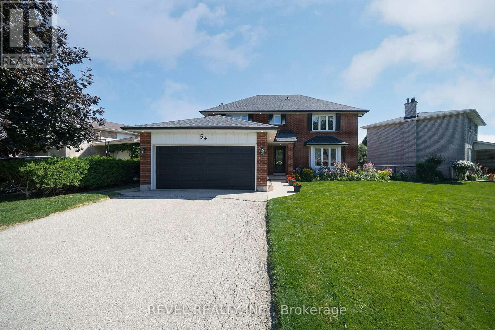 54 Dante Crescent, Brantford, ON, N3P 1B8