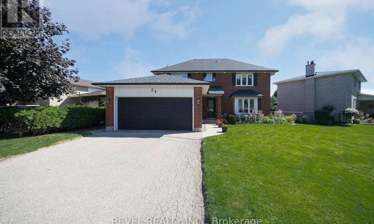 54 Dante Crescent