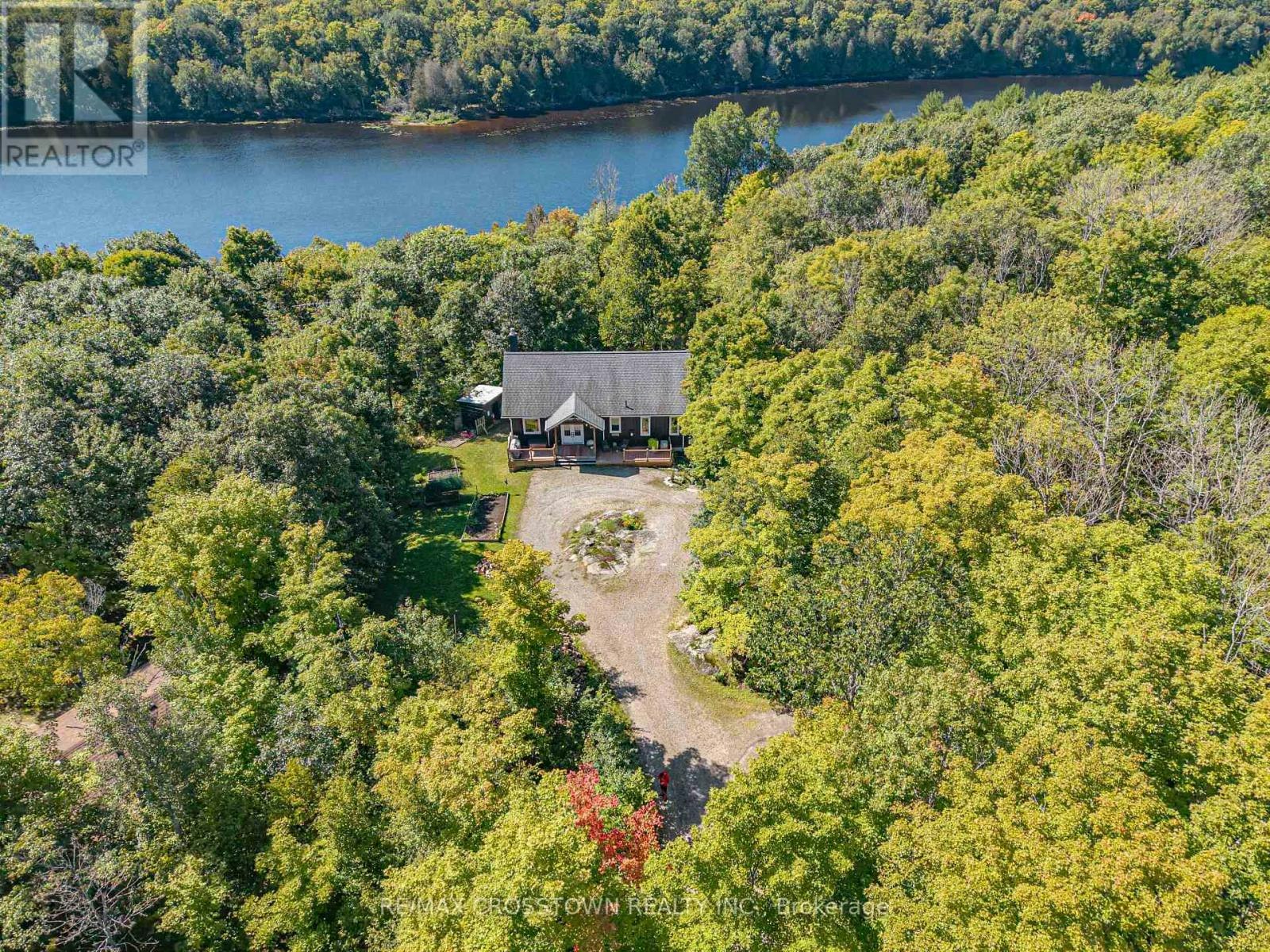 482 Poverty Bay Road EAST, Magnetawan, ON, P0A 1P0