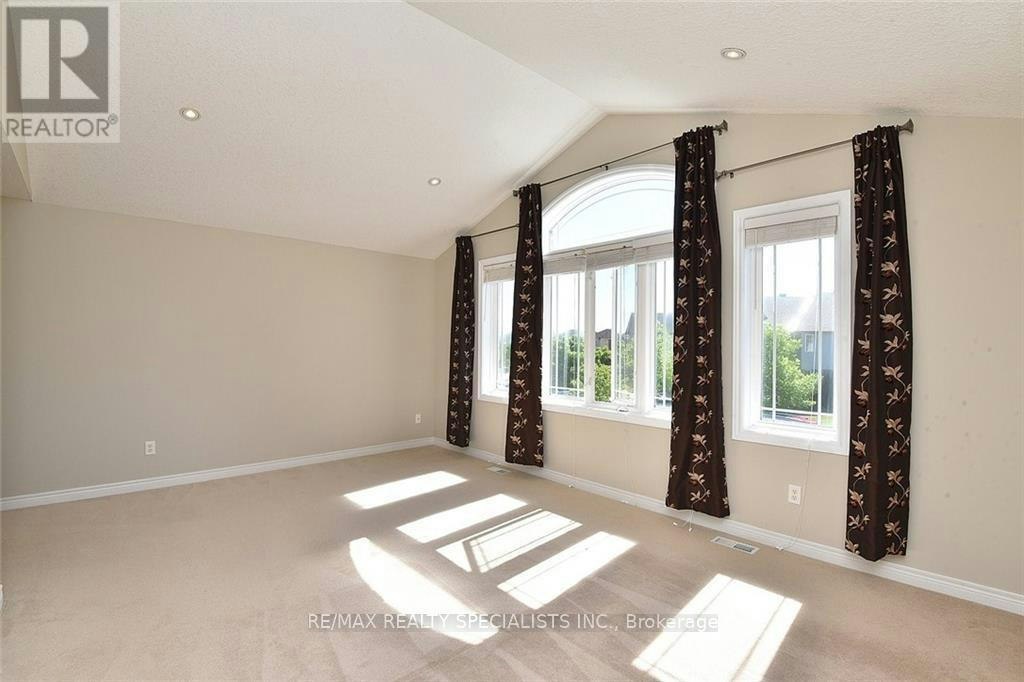 310 Brigadoon Drive, Hamilton, ON, L9C 0B7 - 21