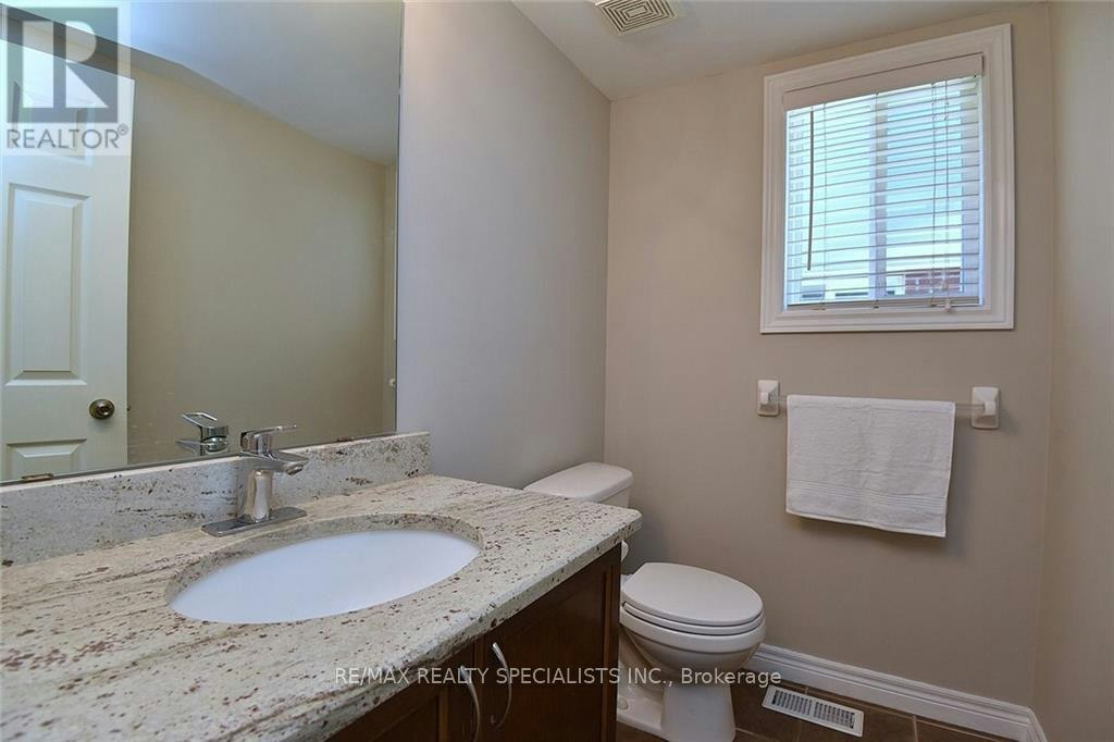 310 Brigadoon Drive, Hamilton, ON, L9C 0B7 - 16