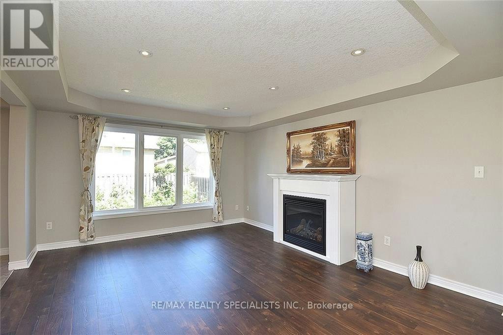 310 Brigadoon Drive, Hamilton, ON, L9C 0B7 - 8