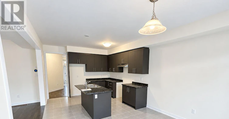 MAIN FLOOR-154 Westbridge Avenue, Welland, ON, L3B 0P4 - 4