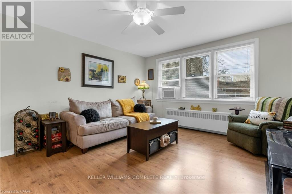 14-4 Robinson Street, Hamilton, ON, L8P 1Y5