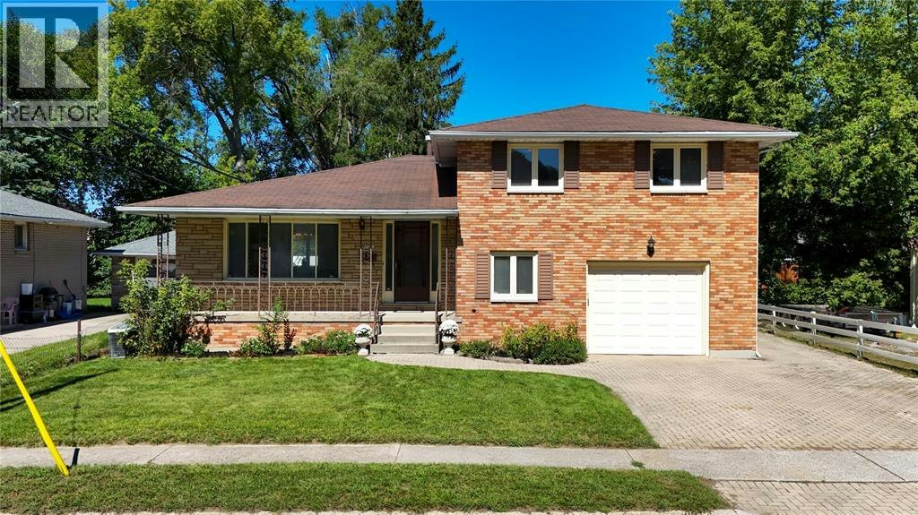 820 Alexander Street, Sarnia, ON, N7T 5H1