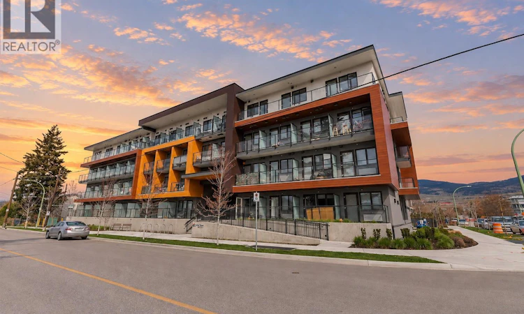 PH8-345 N Dougall Road