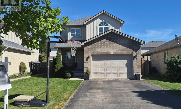 9 Barrett Crescent