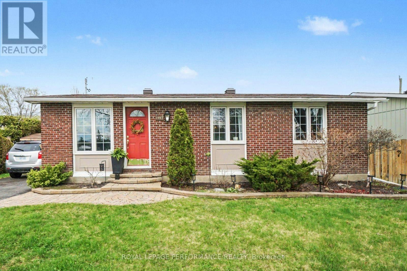1497 Blackheath Street, Ottawa, ON, K1E 1K6