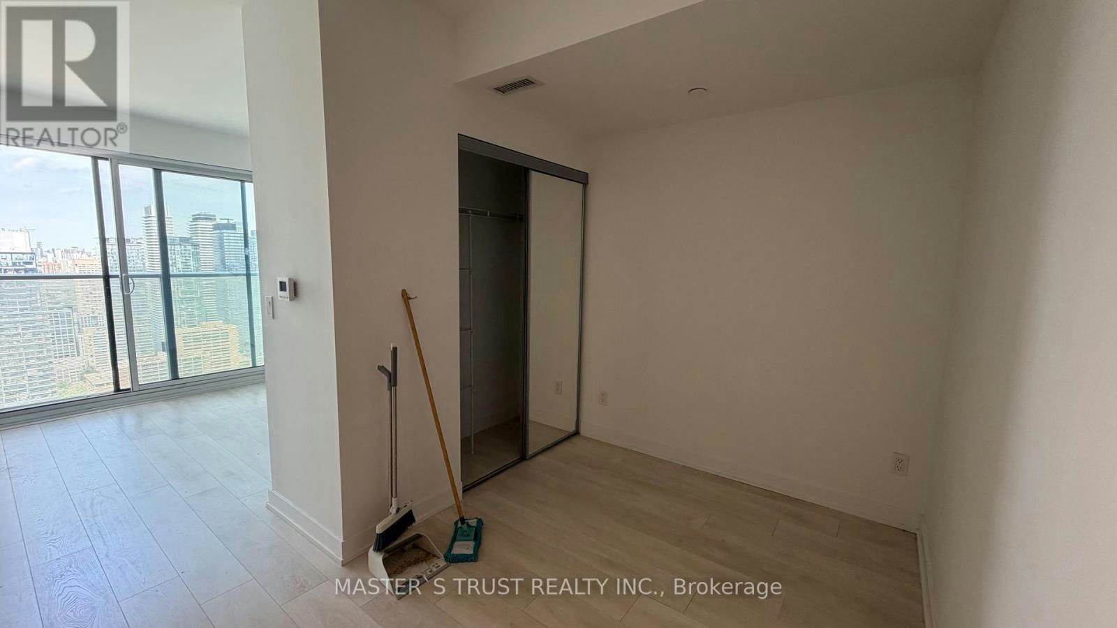 4704-501 Yonge Street, Toronto, ON, M4Y 1Y4 - 10