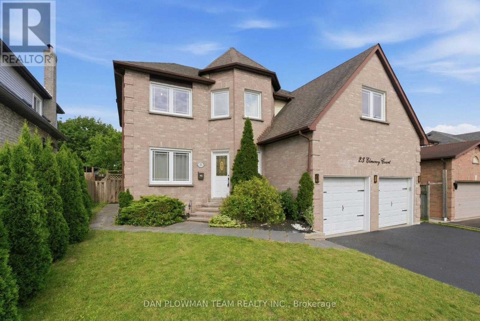 23 Elmeroy Court, Whitby, ON, L1N 8A5
