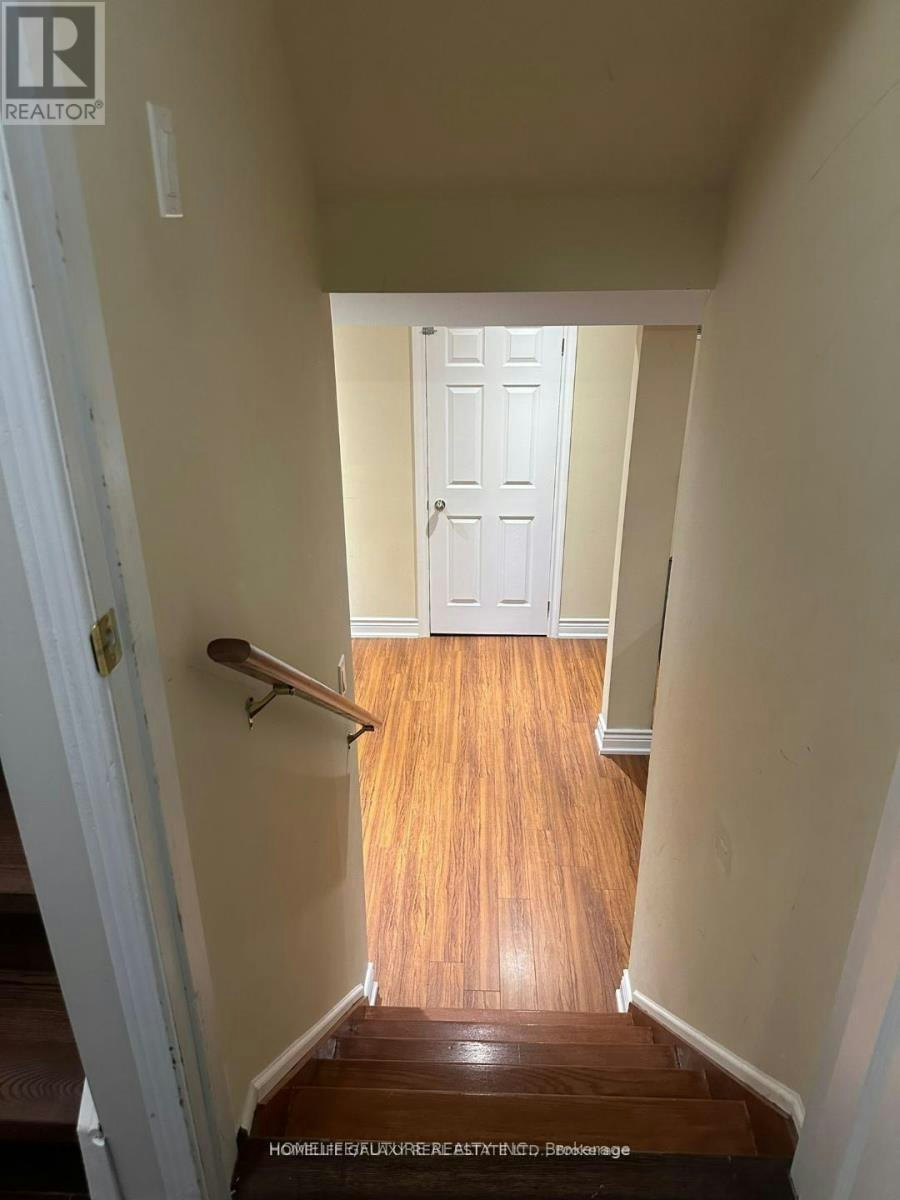 BSMT-11 Clair Avenue, Whitby, ON, L1M 2G8 - 9