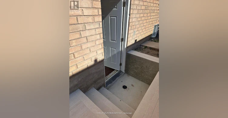 BSMT-11 Clair Avenue, Whitby, ON, L1M 2G8 - 11
