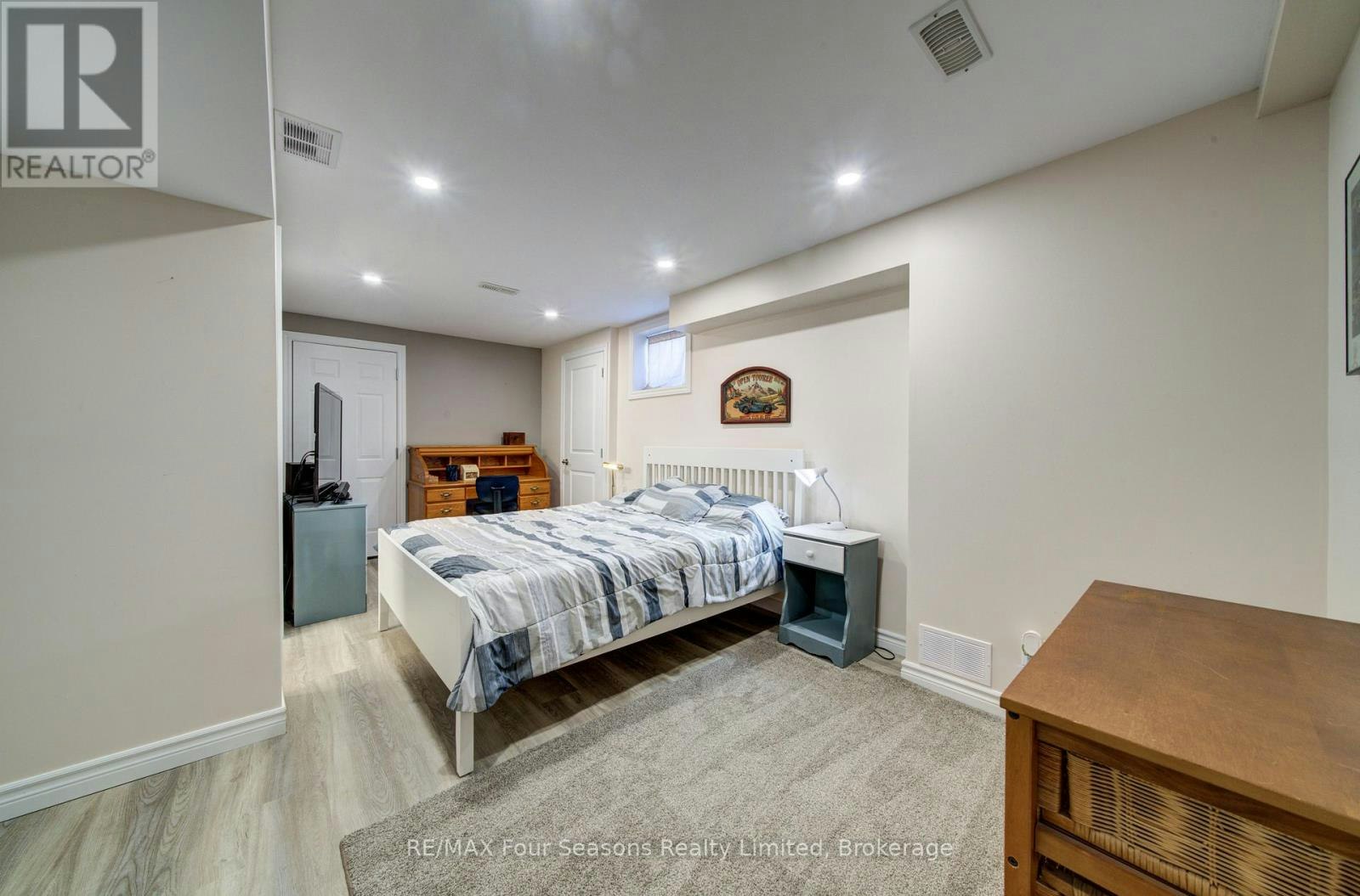 73 Bianca Crescent, Wasaga Beach, ON, L9Z 0H6 - 29