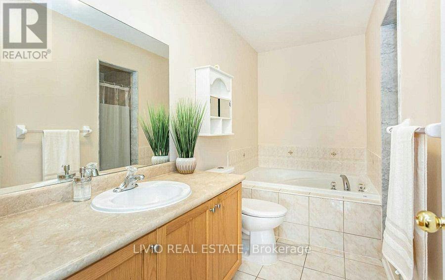 15 Dawes Road, Brampton, ON, L6X 0R8 - 15