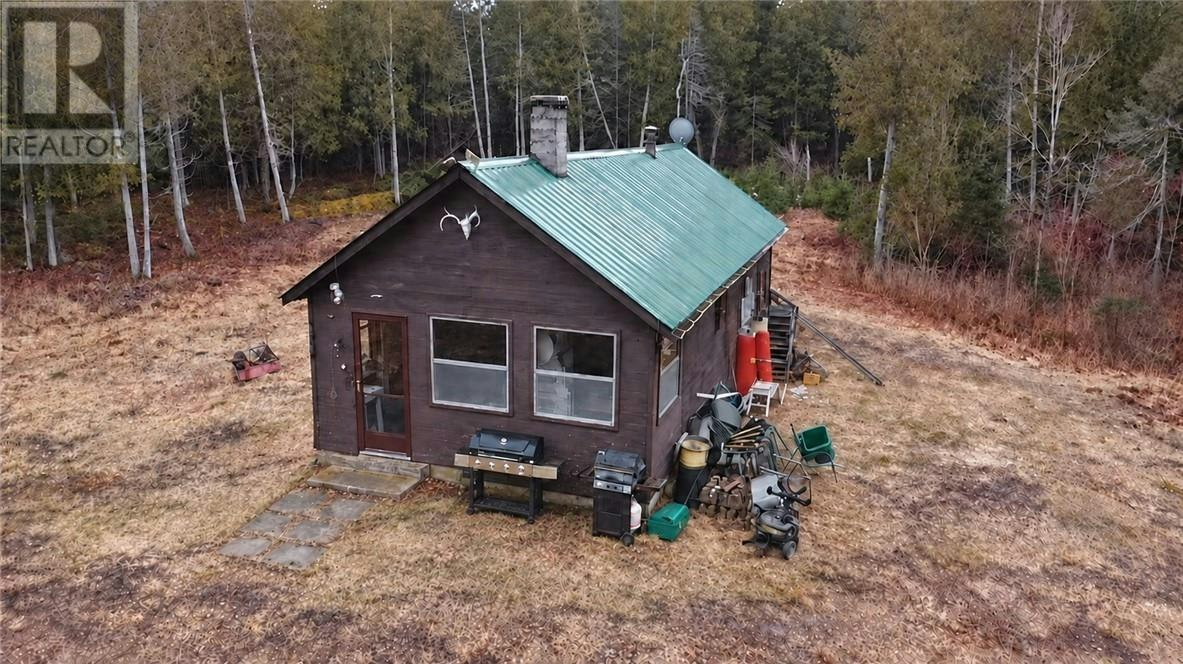20751 6 Highway, Tehkummah, ON, P0P 1Z0