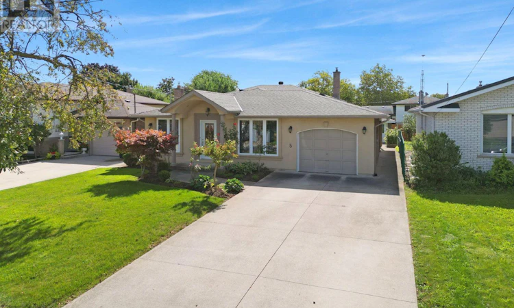 5 Bendingroad Crescent