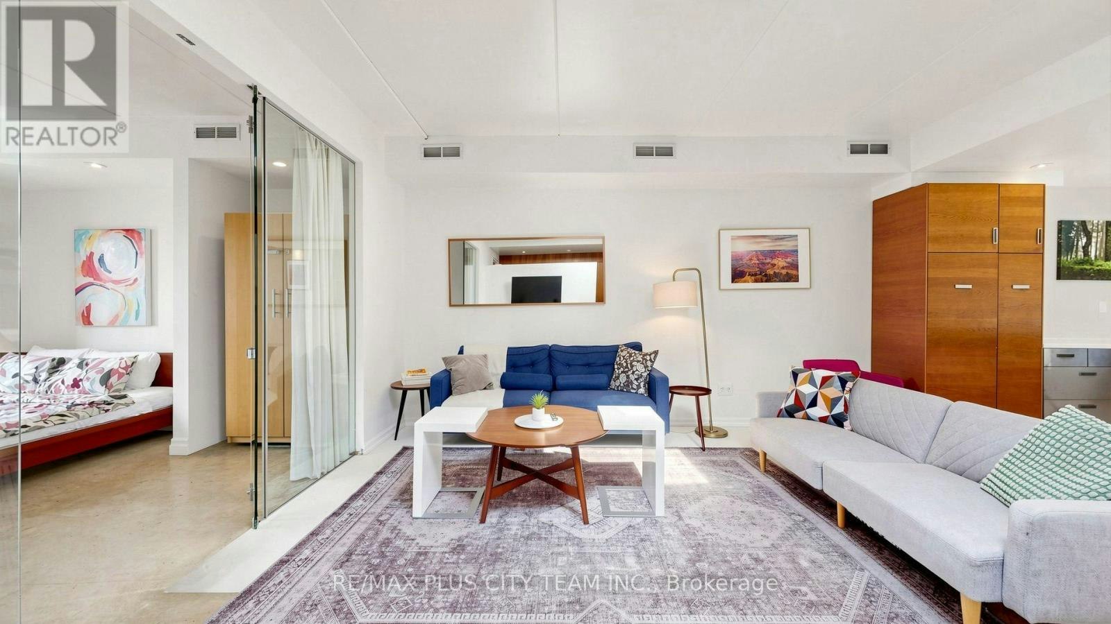 1-25R Atlantic Avenue, Toronto, ON, M6K 3E7 - 3