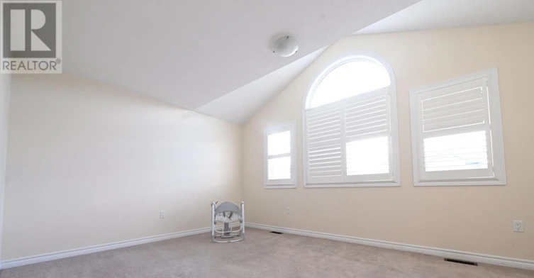211 Northglen Boulevard, Clarington, ON, L1C 0T9 - 5