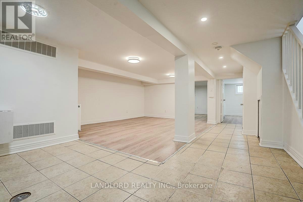 LOWER-79 O'connor Drive, Toronto, ON, M4K 2K4 - 21