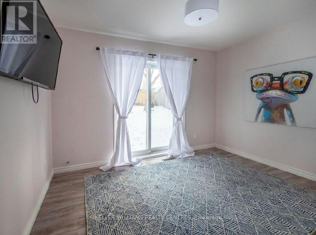 UPPER-807 Greenfield Crescent, Newmarket, ON, L3Y 3B2 - 7
