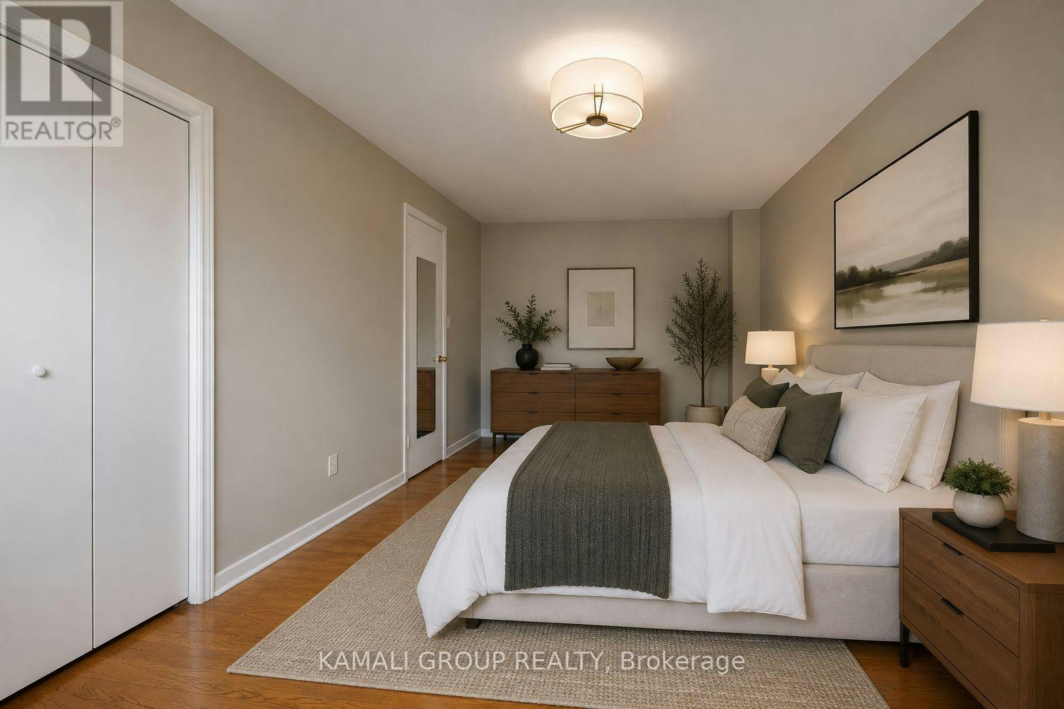 MAIN-15 Walter Avenue, Newmarket, ON, L3Y 2T2 - 11