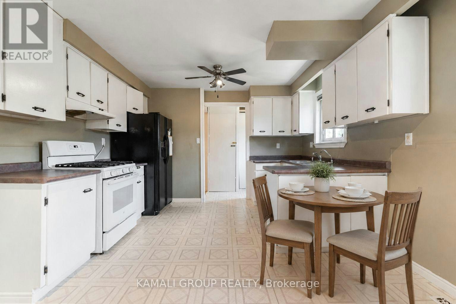 MAIN-15 Walter Avenue, Newmarket, ON, L3Y 2T2 - 5