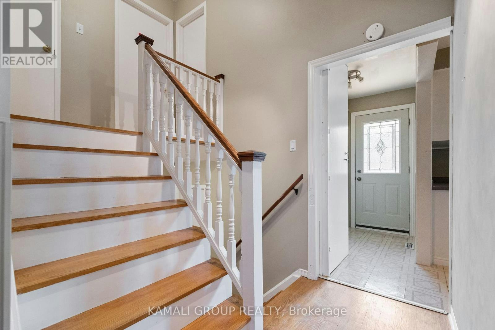 MAIN-15 Walter Avenue, Newmarket, ON, L3Y 2T2 - 9