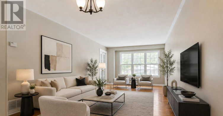 MAIN-15 Walter Avenue, Newmarket, ON, L3Y 2T2