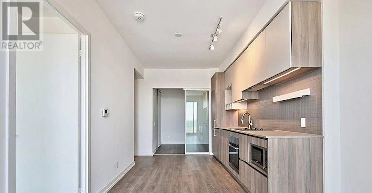 2807-950 Portage Parkway, Vaughan, ON, L4K 0J7 - 10