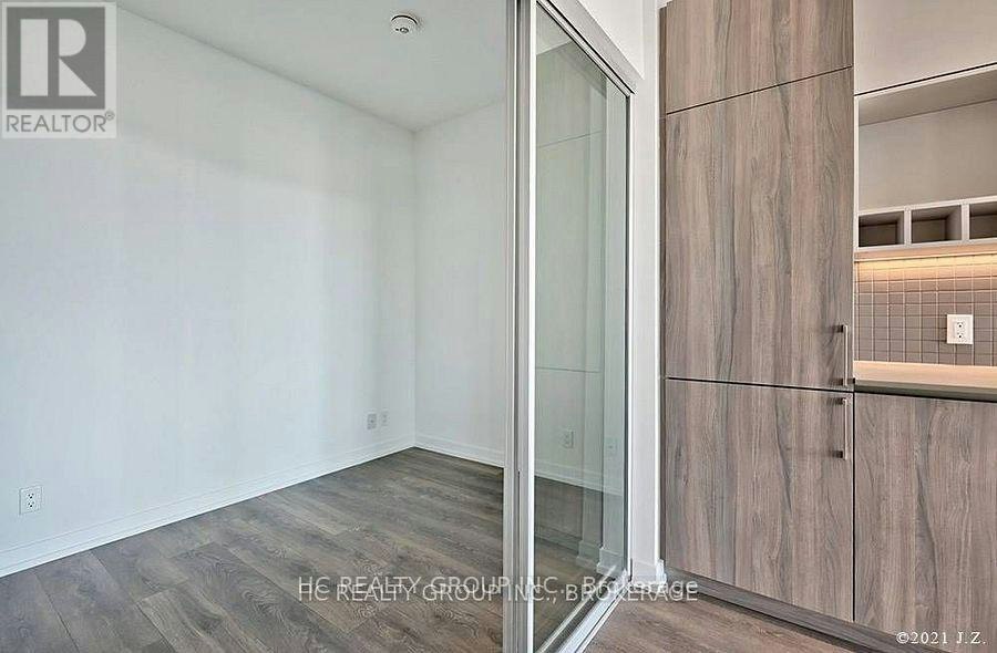 2807-950 Portage Parkway, Vaughan, ON, L4K 0J7 - 11