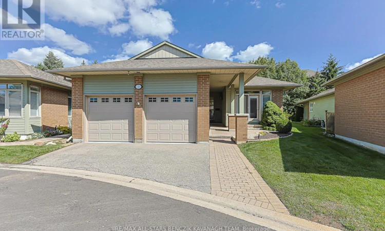 9 Warnock Green Way