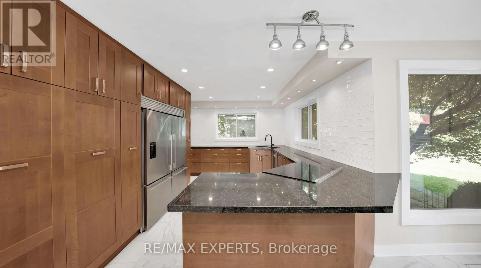10 Kehoe Court, King, ON, L0G 1N0 - 8