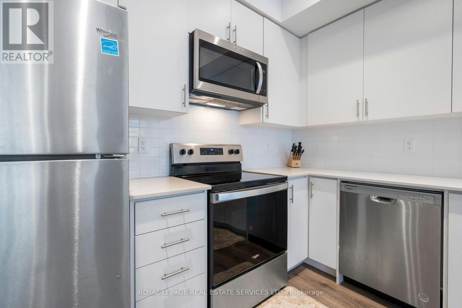 11-3425 Ridgeway Drive, Mississauga, ON, L5L 0B9 - 3