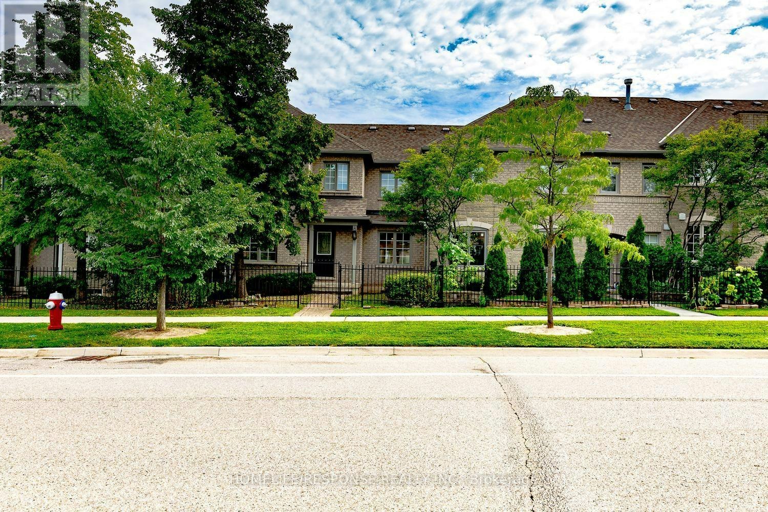 25-450 Bristol Road E, Mississauga, ON, L4Z 3Y3
