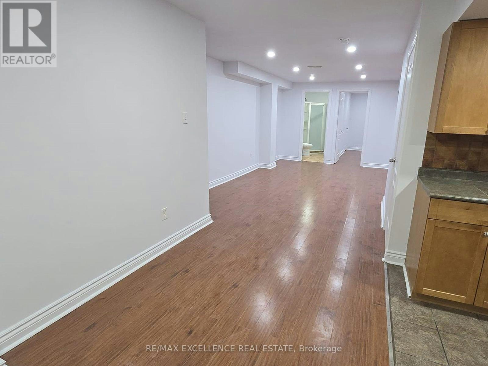 5553 Bonnie Street, Mississauga, ON, L5M 0N7 - 2